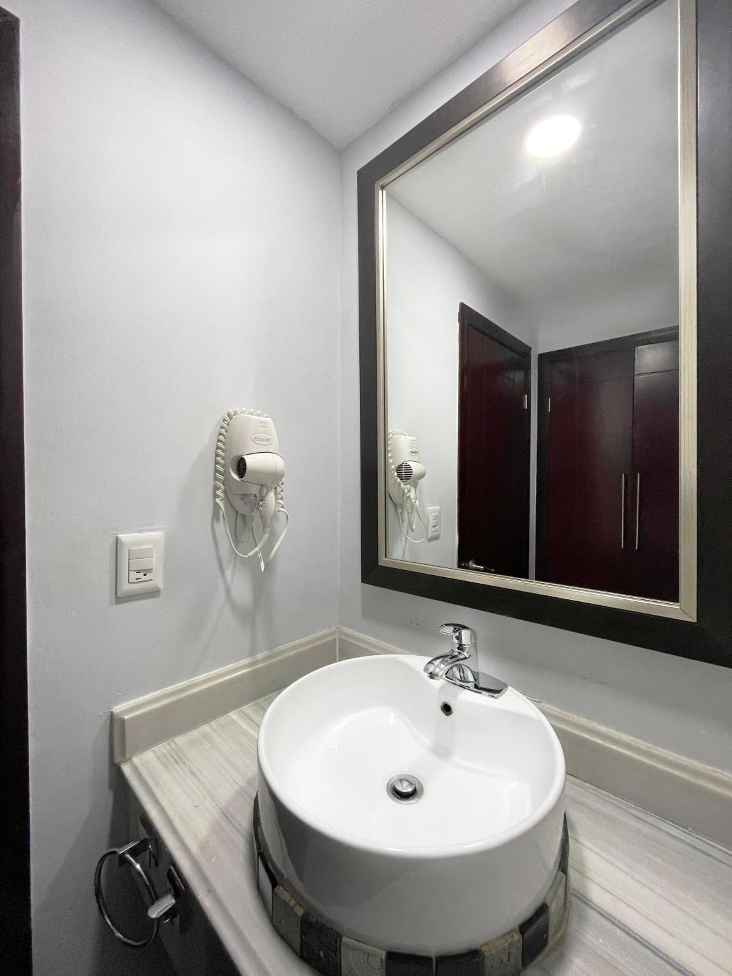 Landmark Suites By Balderrama Hotel Collection Los Mochis Eksteriør billede